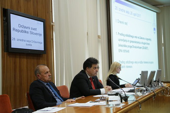 28. izredna seja DS<br>(Avtor: Milan Skledar)