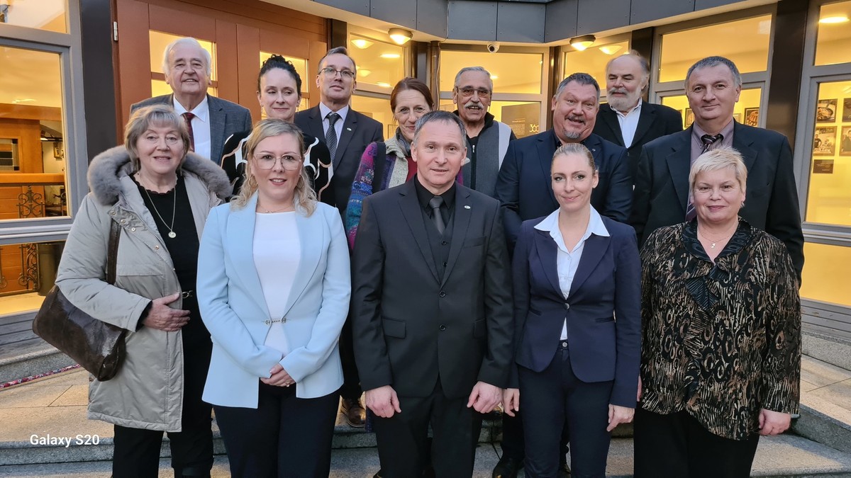 Prejemniki plaket VZbS, Slavnostna akademija Veterinarske zbornice Slovenije, 2025<br>(Avtor: Pia Skledar, S-tv)